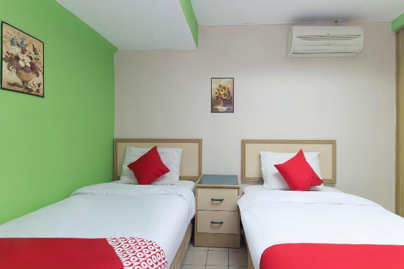 Oyo 538 A&N Hotel Bukit Damansara Exterior photo